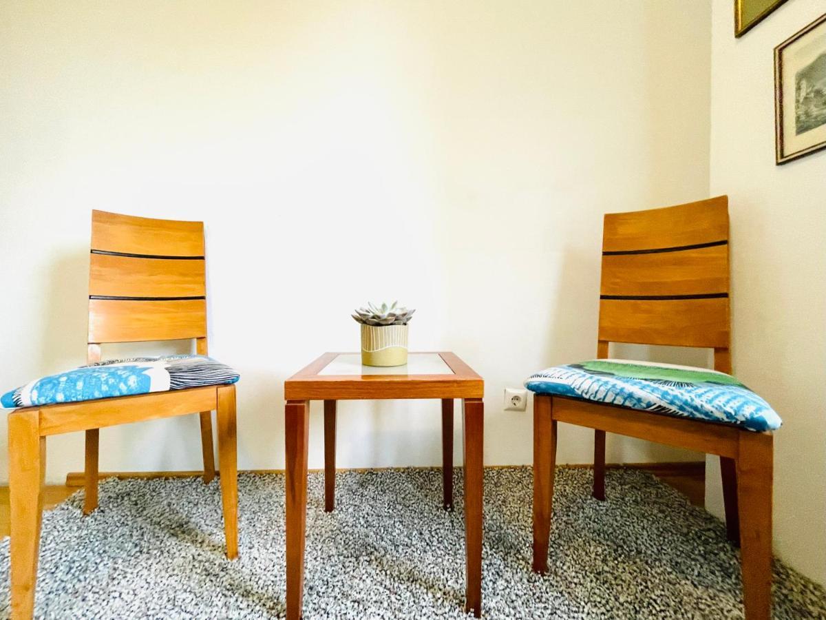 Das Zimmer Im Wiener Haus ภายนอก รูปภาพ
